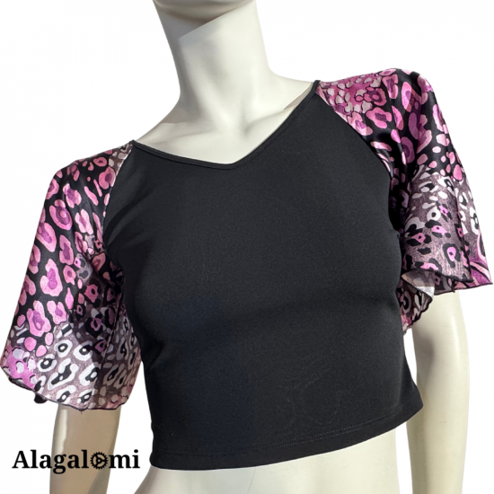 Sara Black and Pink Leo