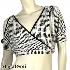 Sandy Nero and White Geometric Pattern
