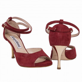Lily Brina Bordeaux